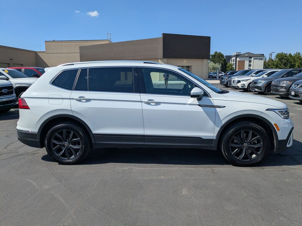 Used 2024 Volkswagen Tiguan 2.0T SE SUV