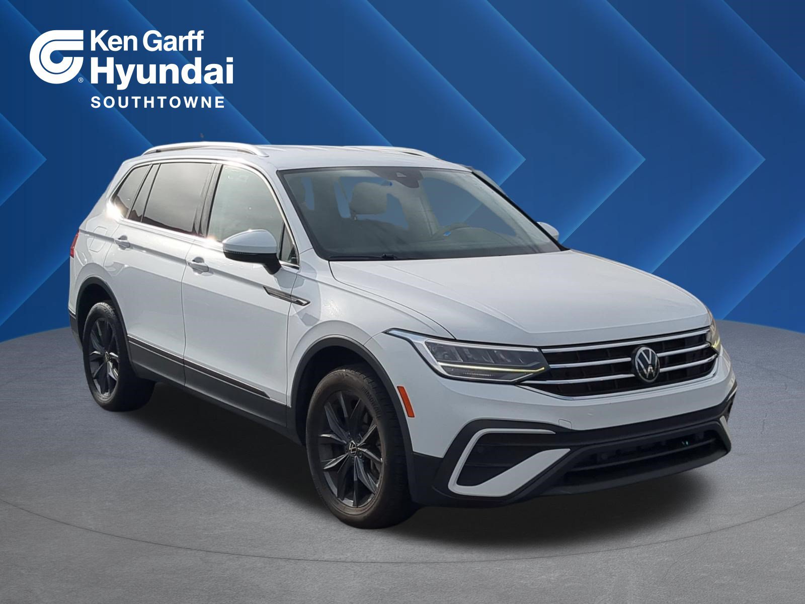 Used 2022 Volkswagen Tiguan 2.0T SE SUV