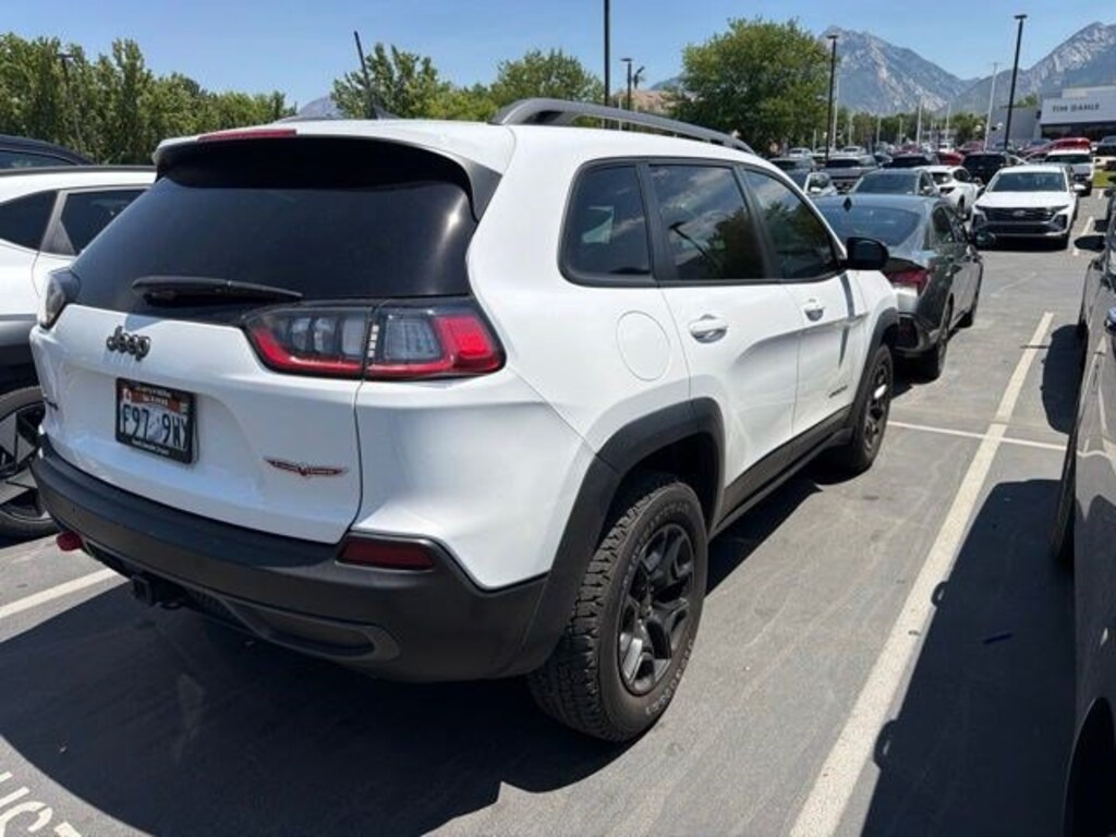 Used 2021 Jeep Cherokee Trailhawk SUV