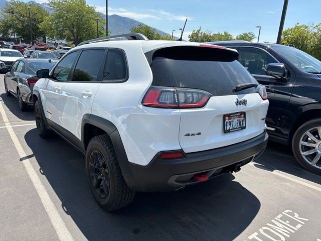 Used 2021 Jeep Cherokee Trailhawk SUV