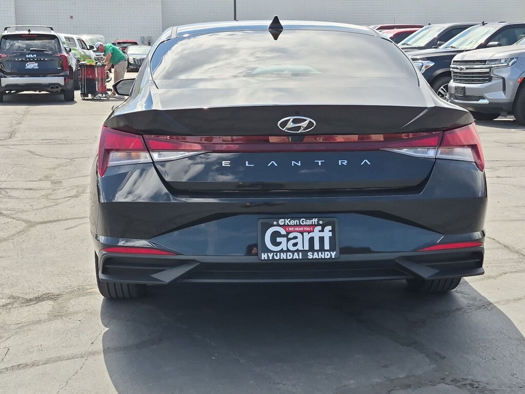 Used 2023 Hyundai Elantra SEL Sedan