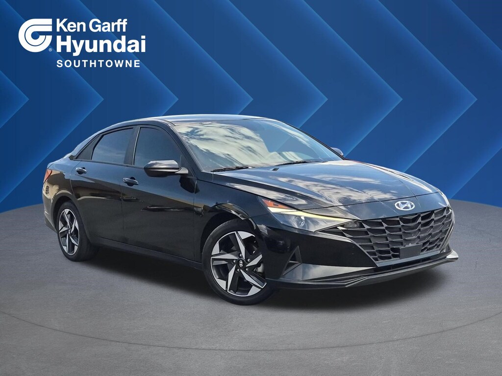 Used 2023 Hyundai Elantra SEL Sedan