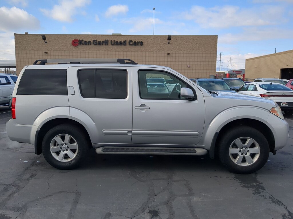 Used 2011 Nissan Pathfinder SV SUV