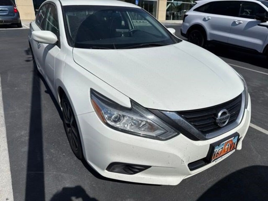 Used 2018 Nissan Altima 2.5 SV Sedan