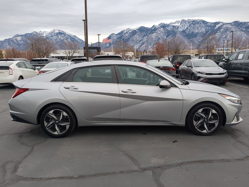 Used 2021 Hyundai Elantra Limited Sedan