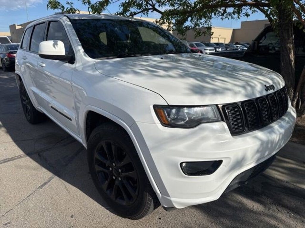 Used 2020 Jeep Grand Cherokee Altitude SUV