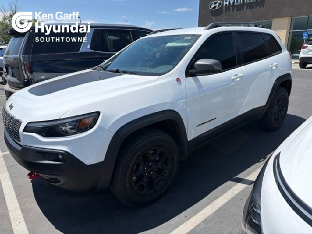 Used 2021 Jeep Cherokee Trailhawk SUV