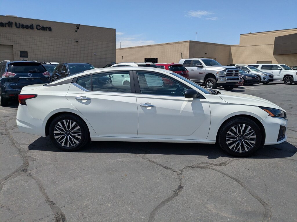 Used 2025 Nissan Altima SV Sedan
