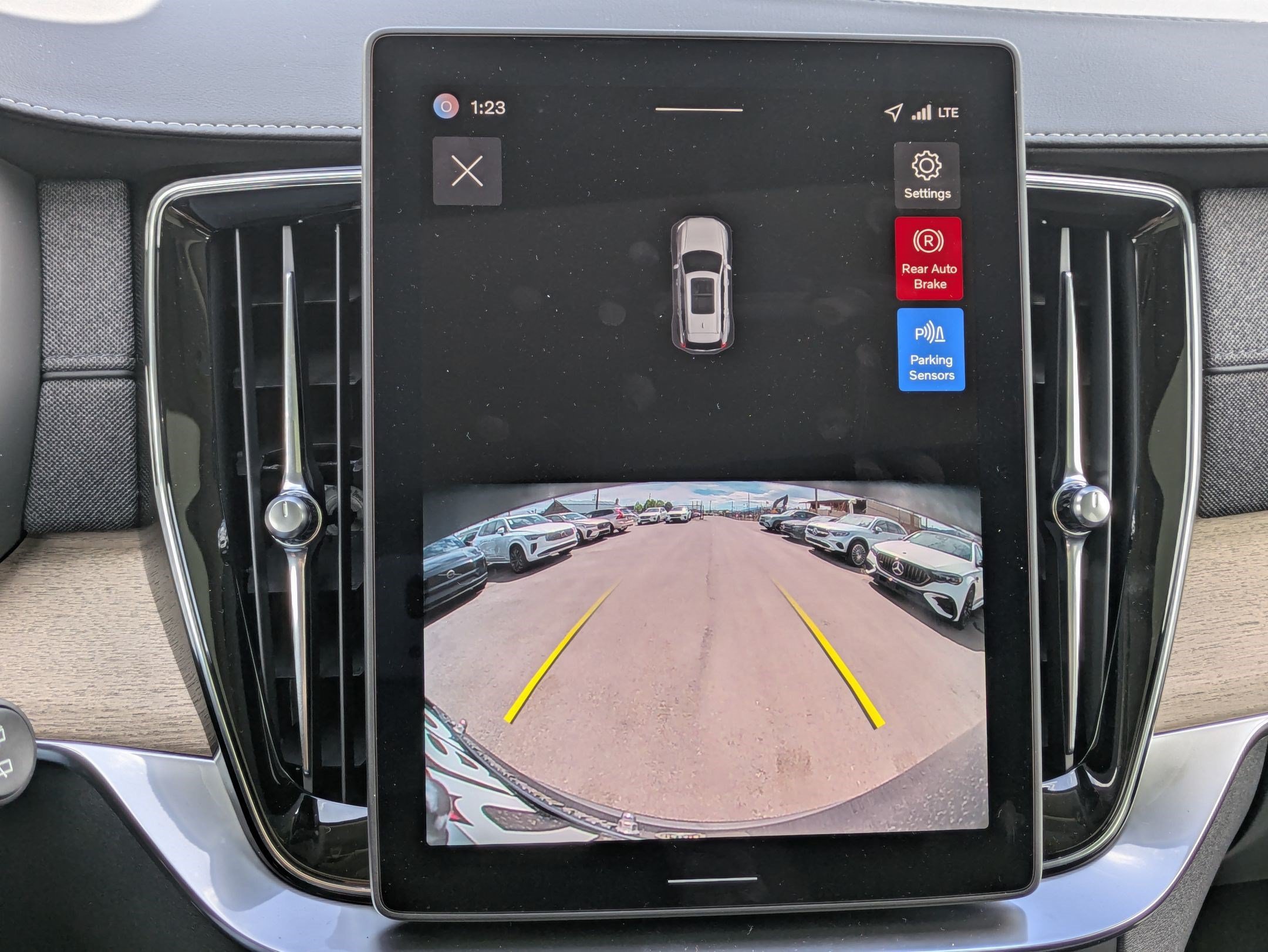 2026 Volvo XC90 Core - Photo 12