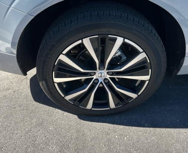 Certified 2024 Volvo XC60 Plus Dark Theme B5 AWD Plus Dark Theme