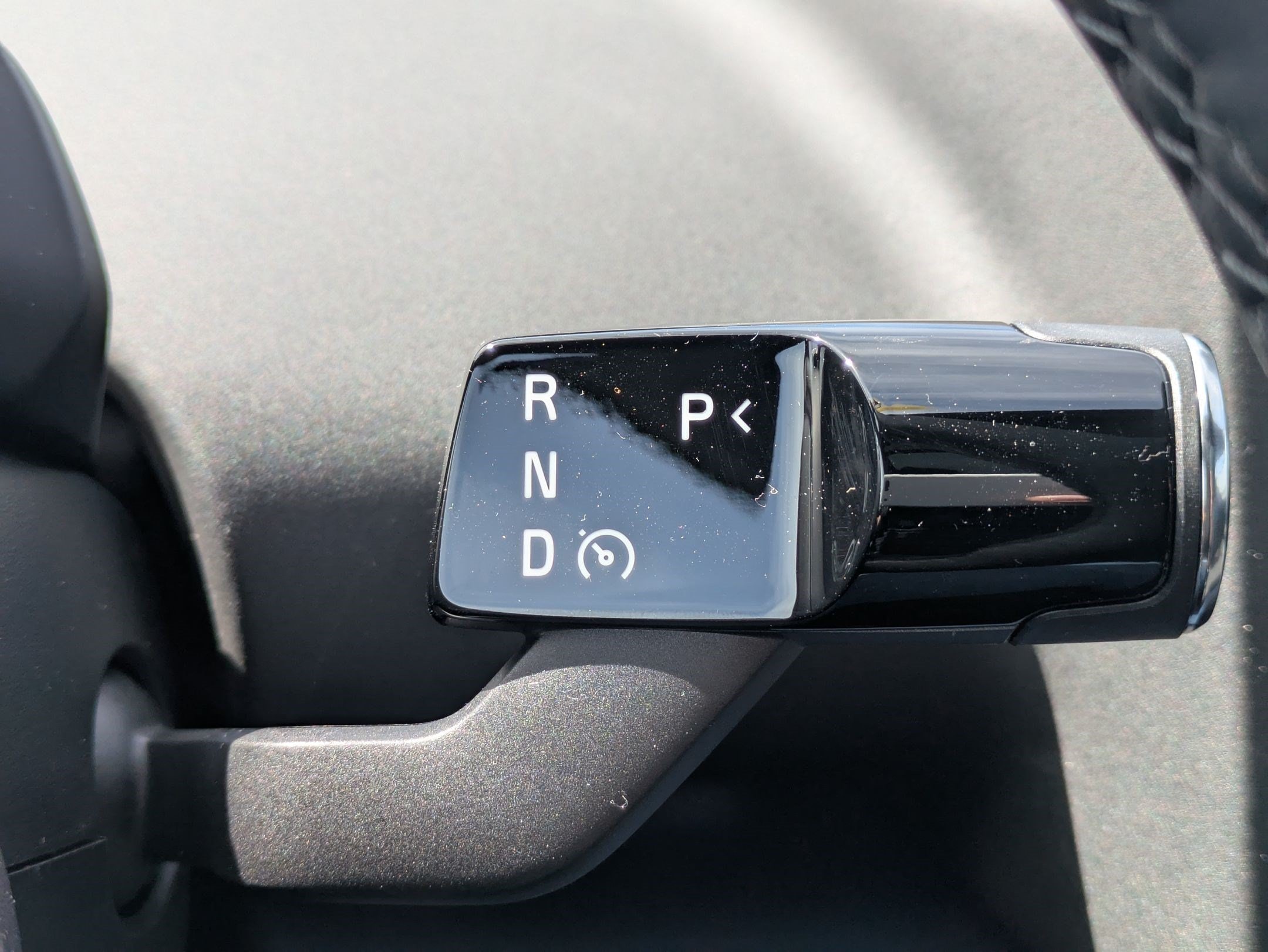 2026 Volvo EX30 Plus - Photo 13