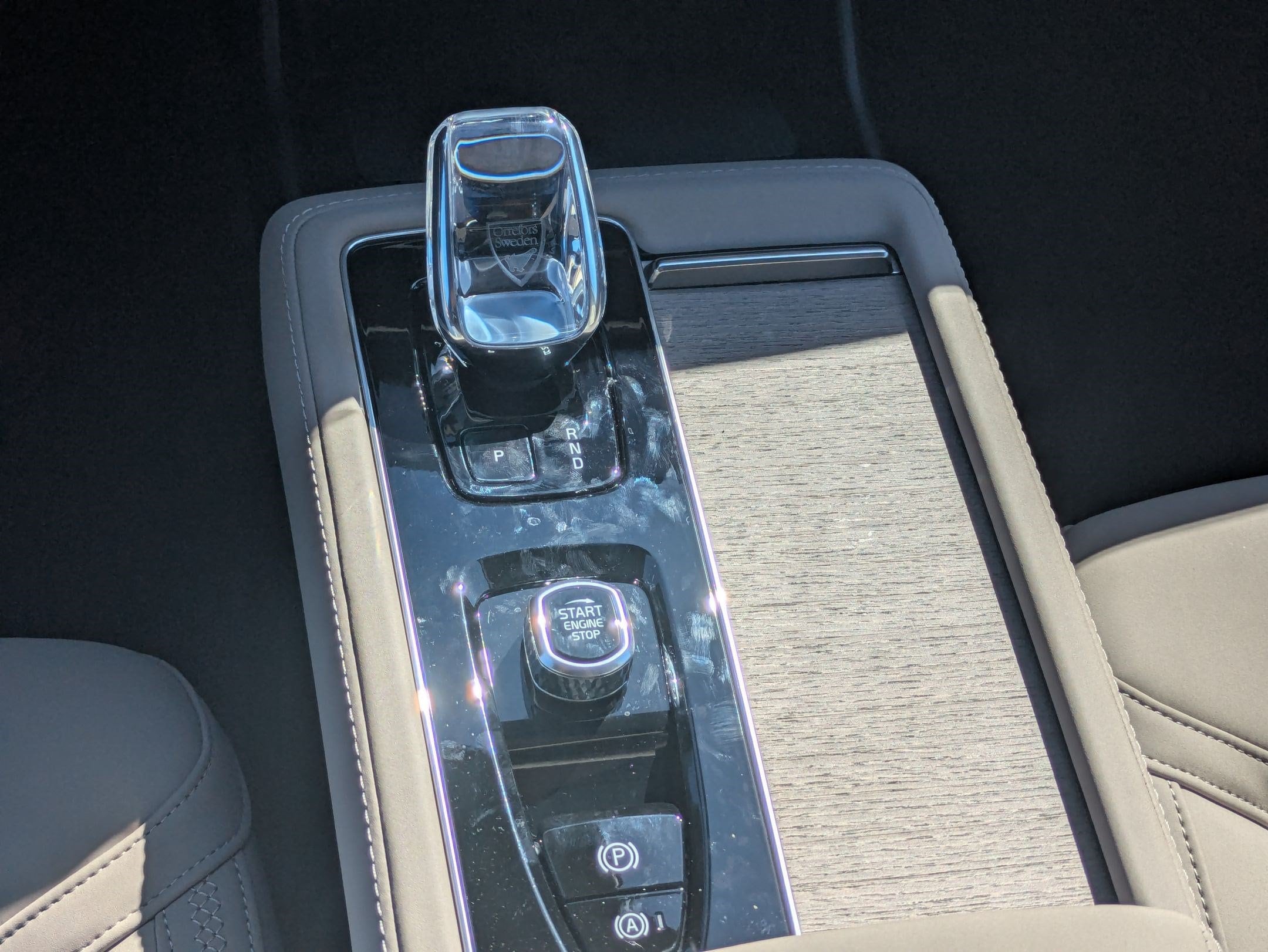 2026 Volvo XC90 Plus - Photo 13