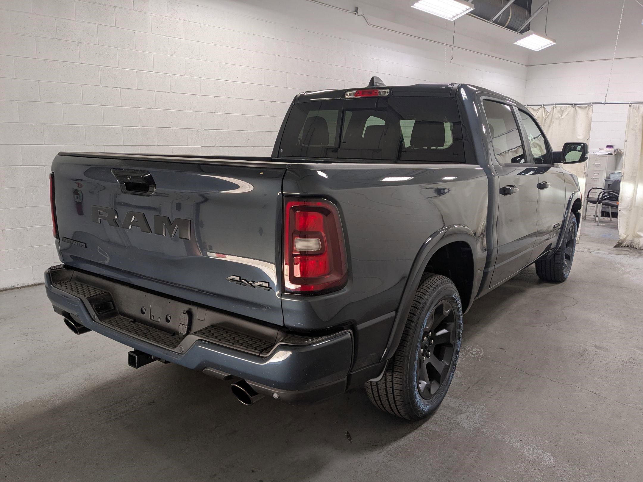 2025 Ram 1500 Big Horn photo 2