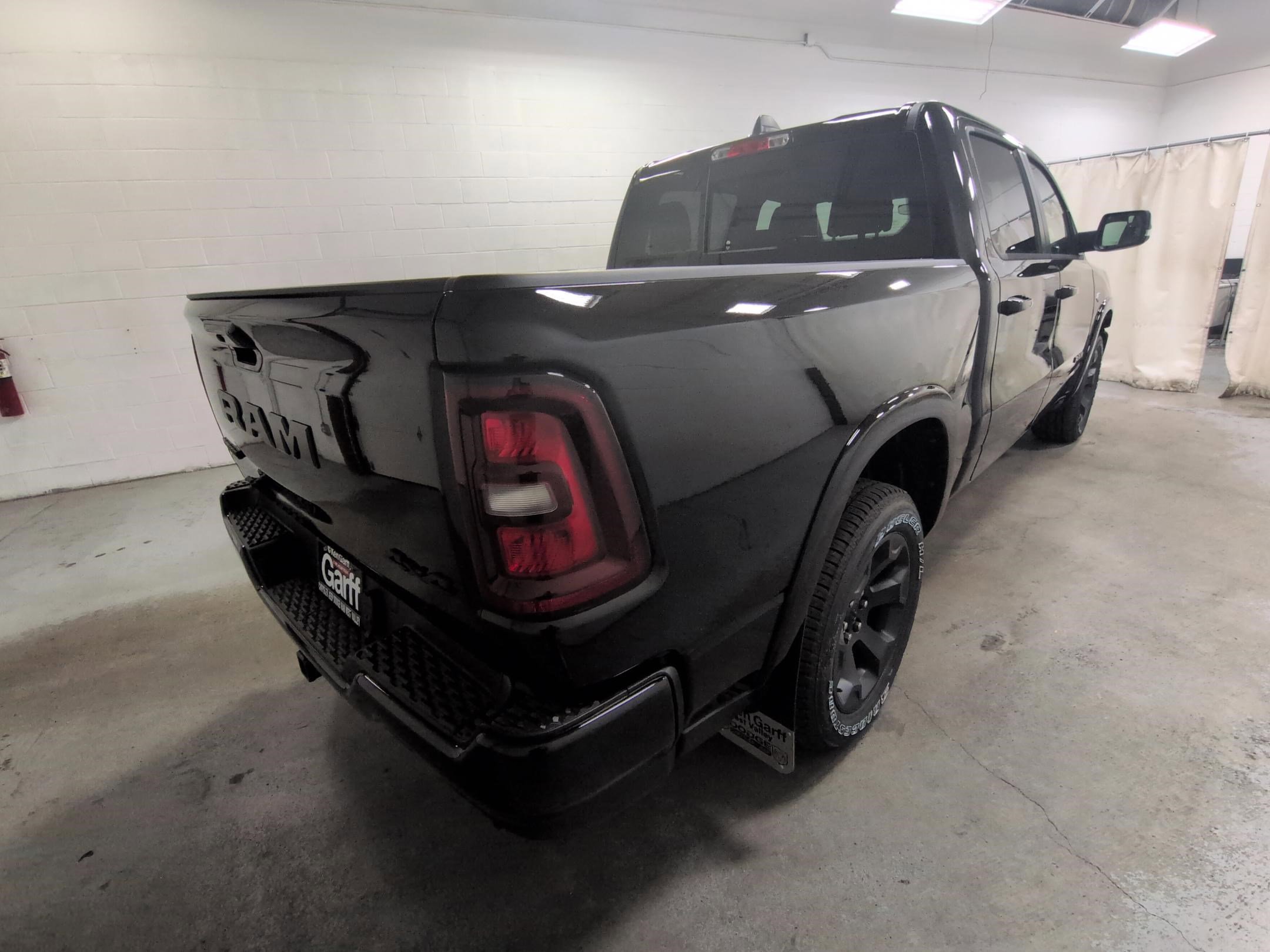 2026 Ram 1500 Big Horn photo 3