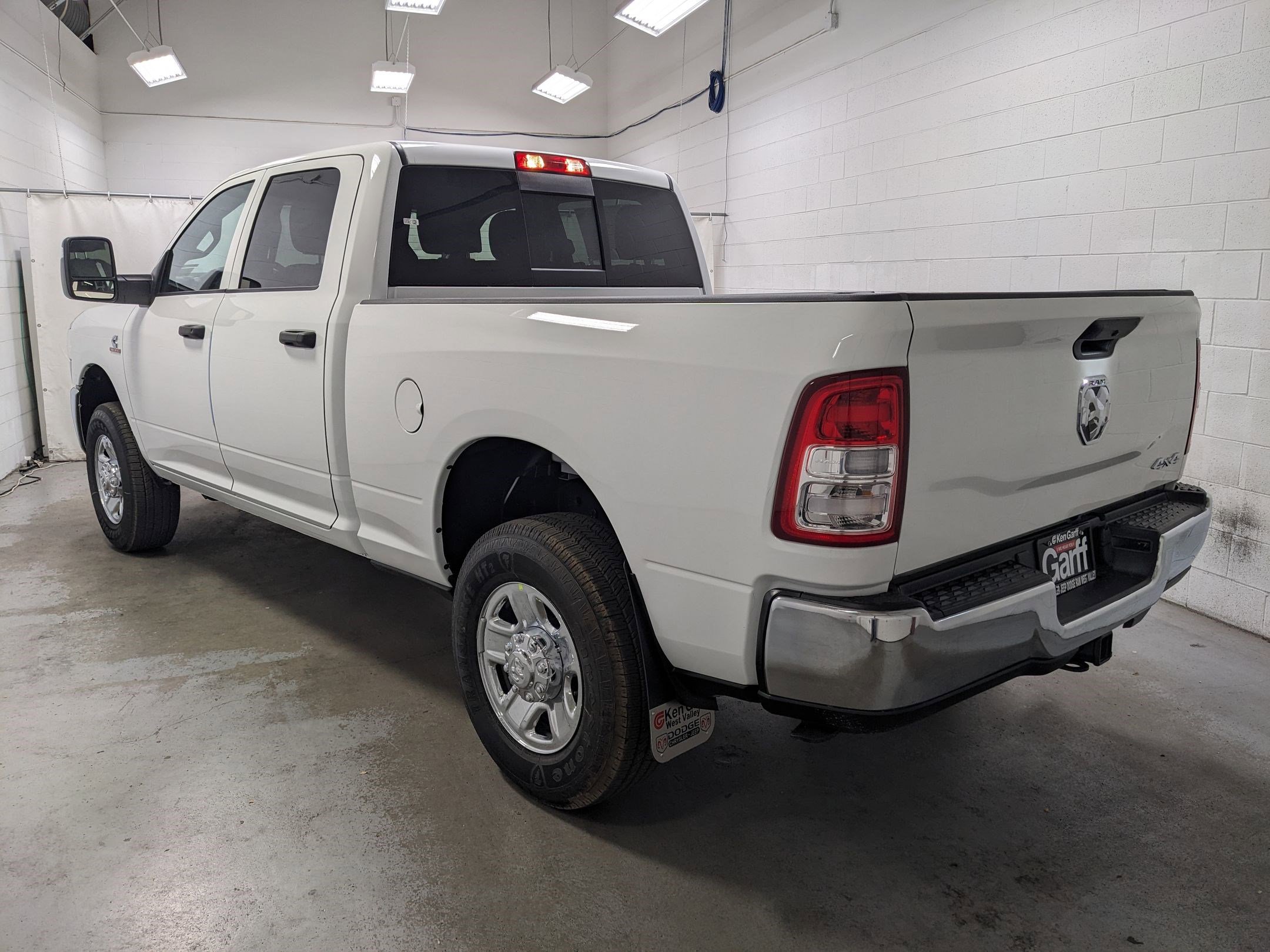 2024 Ram 3500 Tradesman photo 4