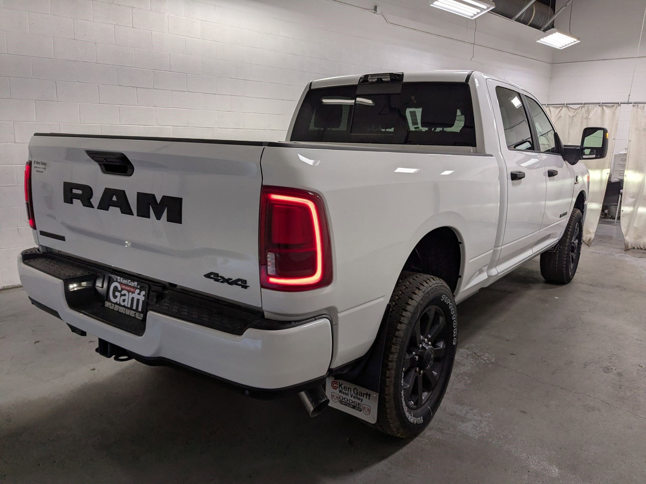 2026 Ram 2500 Big Horn photo 2
