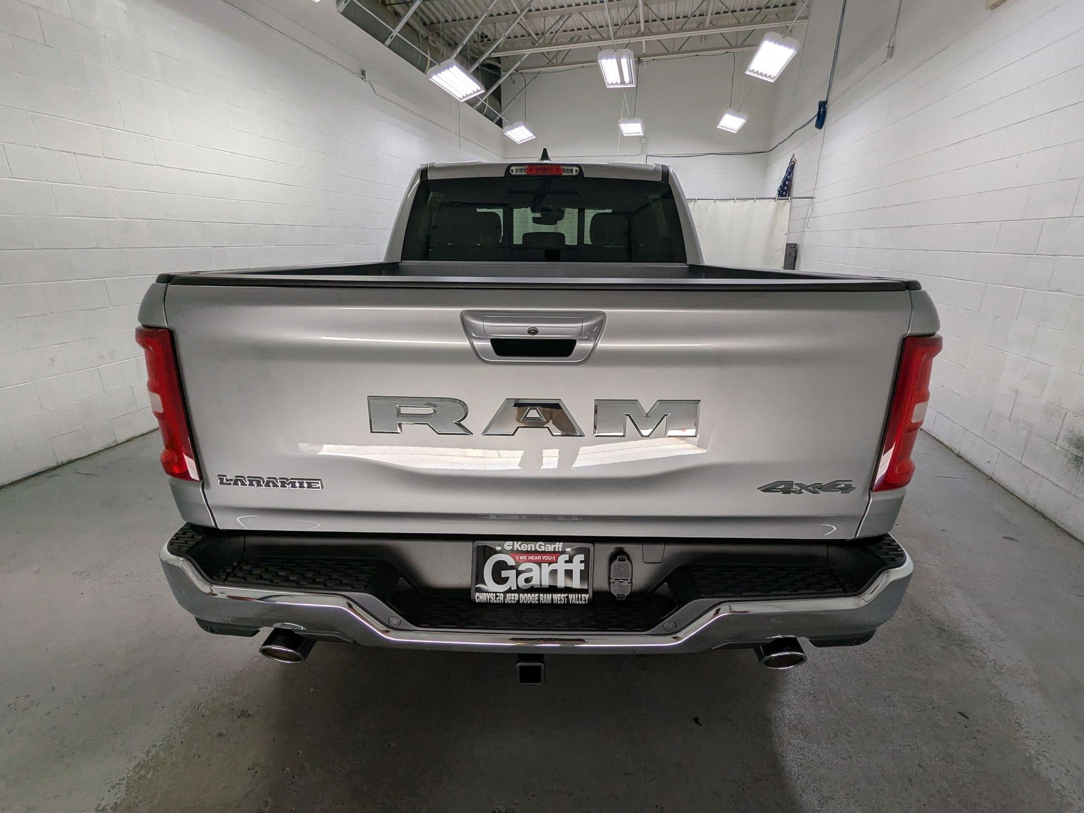 2025 Ram 1500 Laramie photo 4