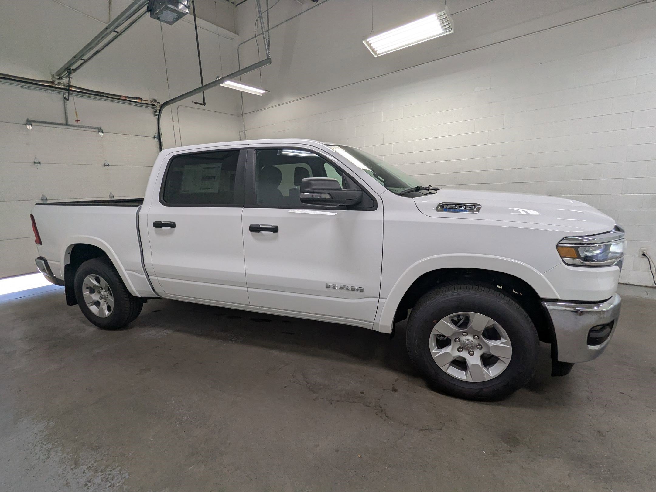 2025 Ram 1500 Big Horn photo 2