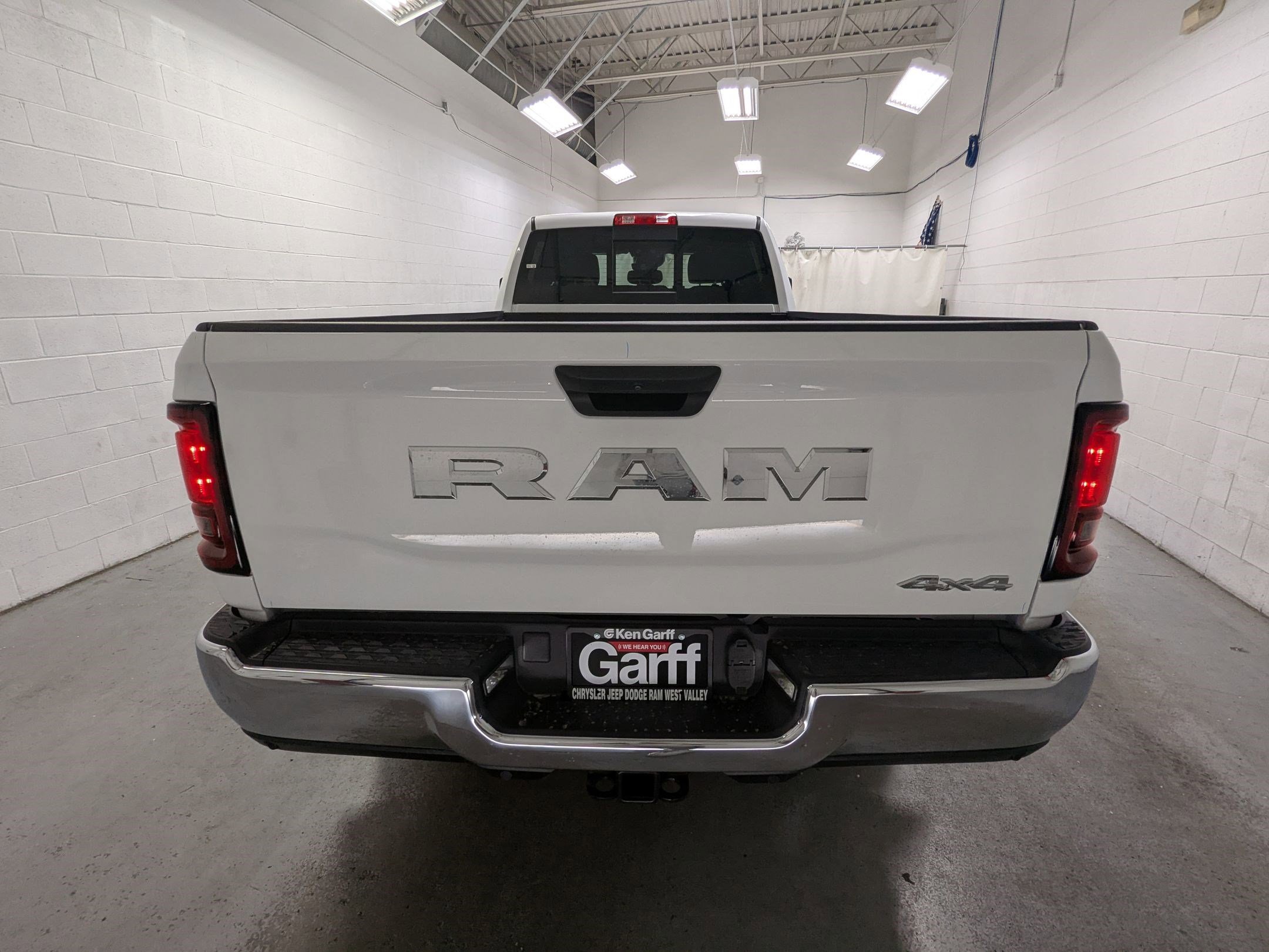 2025 Ram 3500 Tradesman photo 4