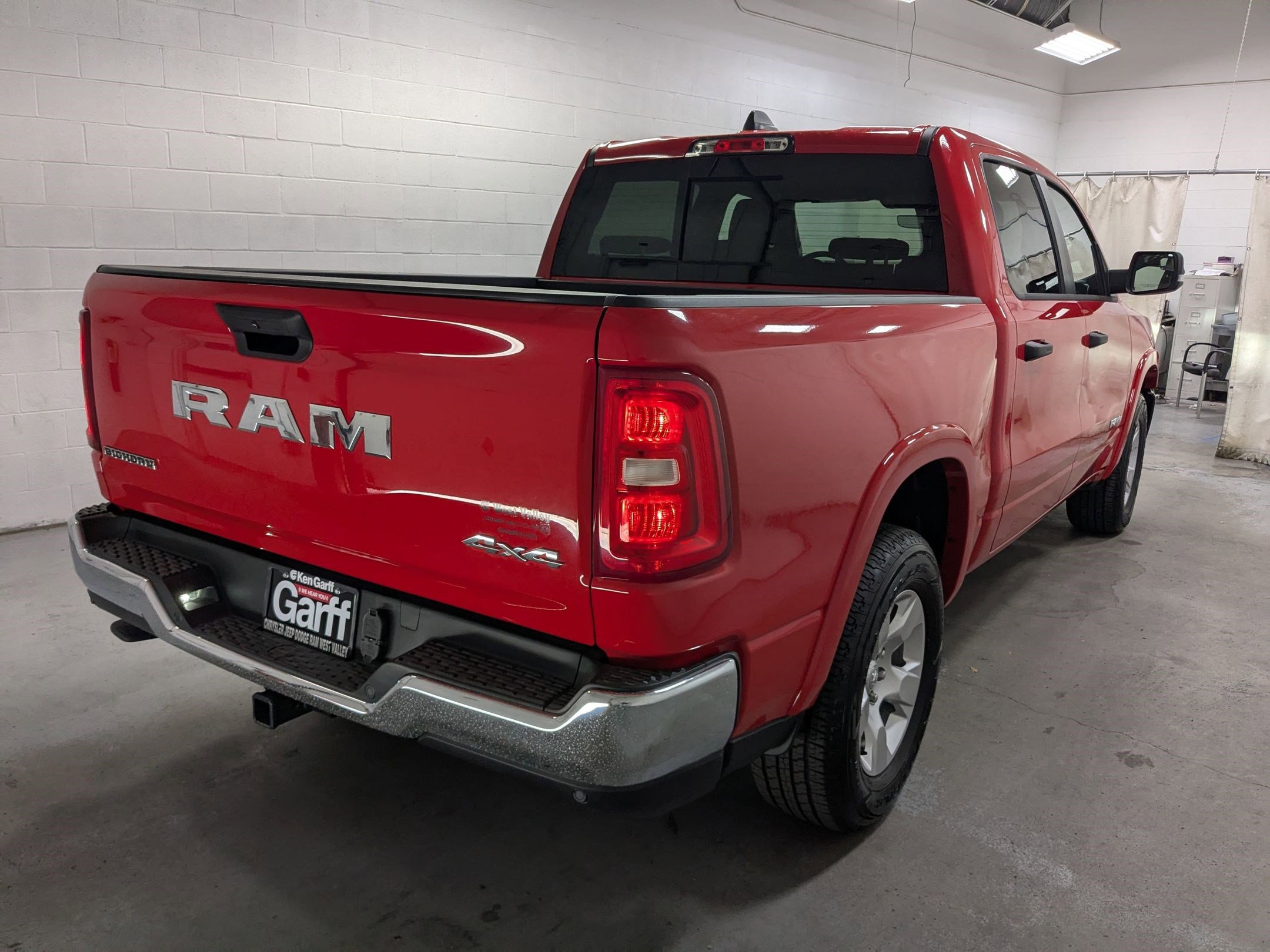 2025 Ram 1500 Big Horn photo 2
