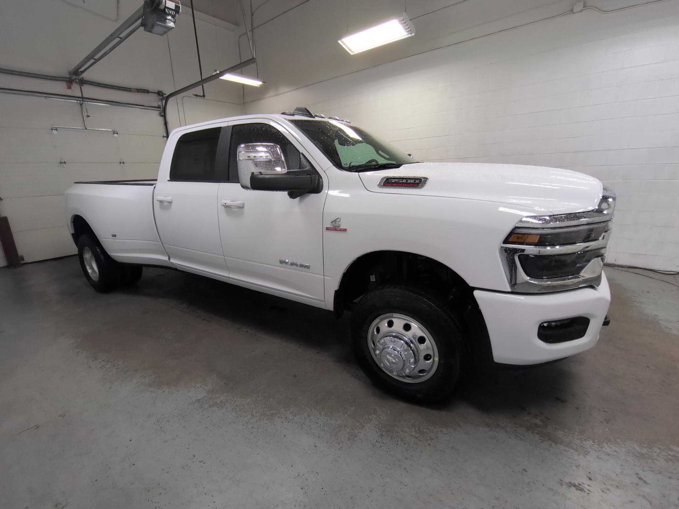 2026 Ram 3500 Laramie photo 2