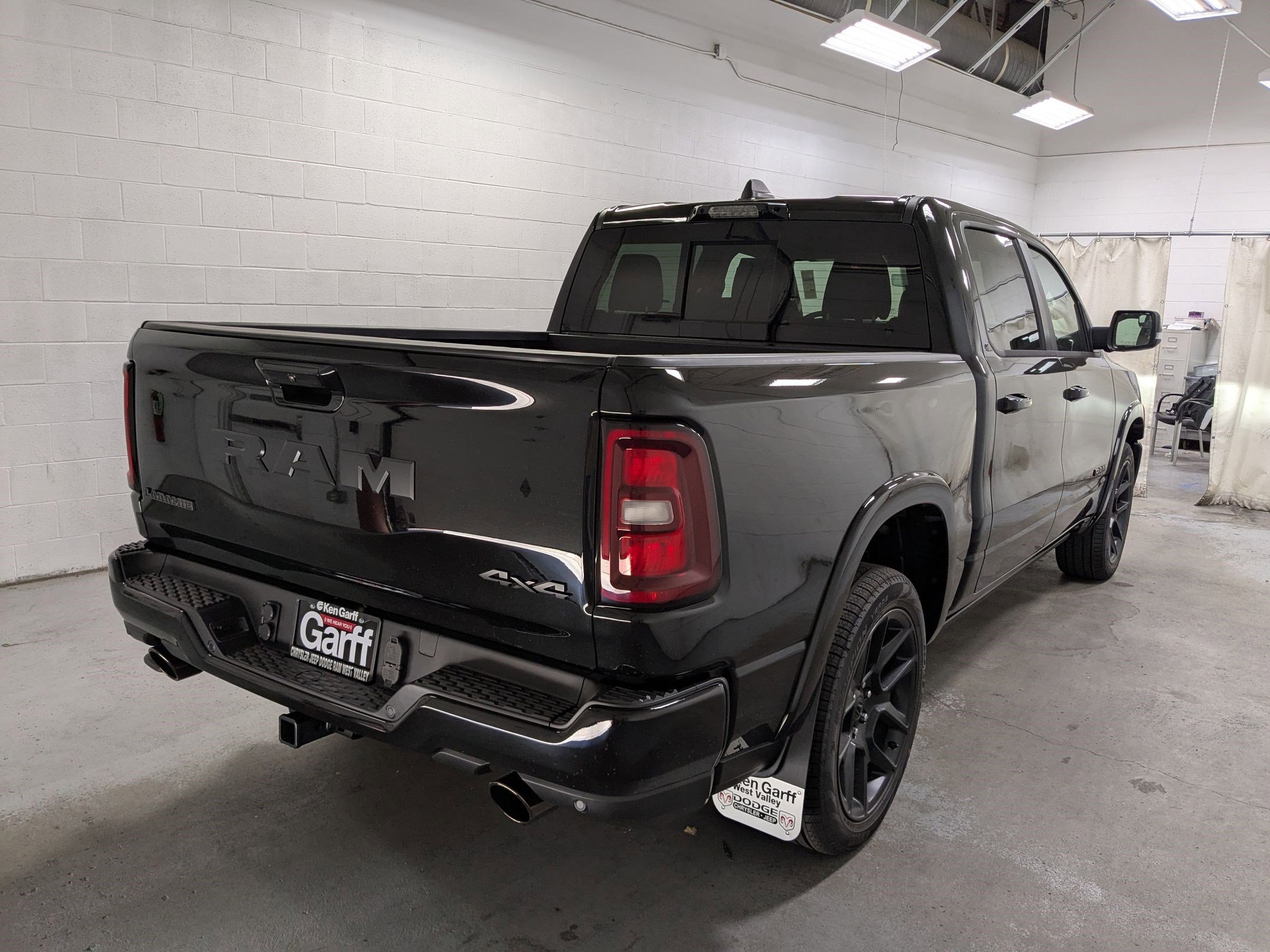 2026 Ram 1500 Laramie photo 2