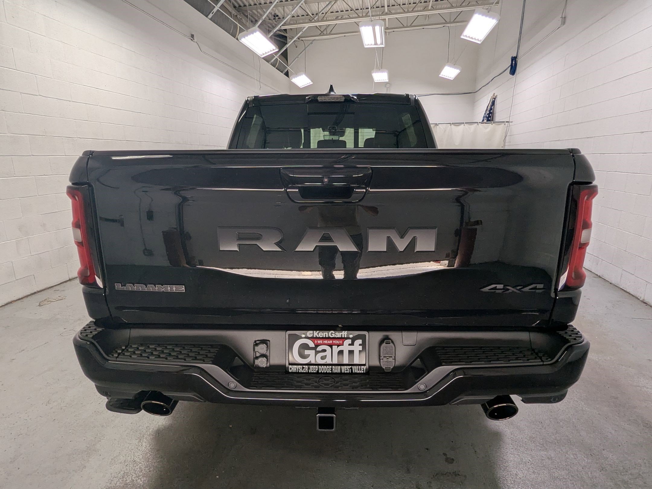 2026 Ram 1500 Laramie photo 3