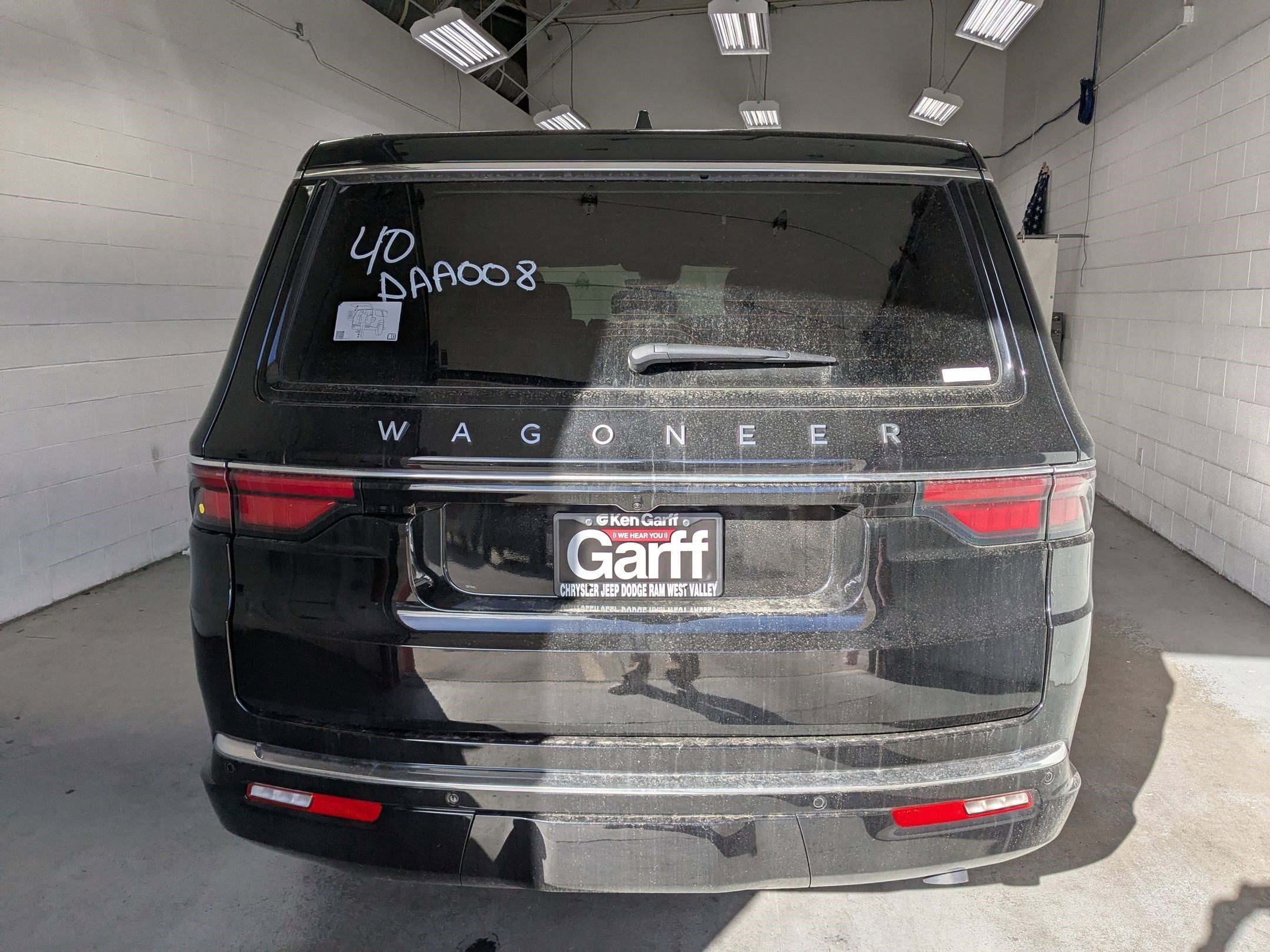 2025 Jeep Wagoneer L Series III photo 4