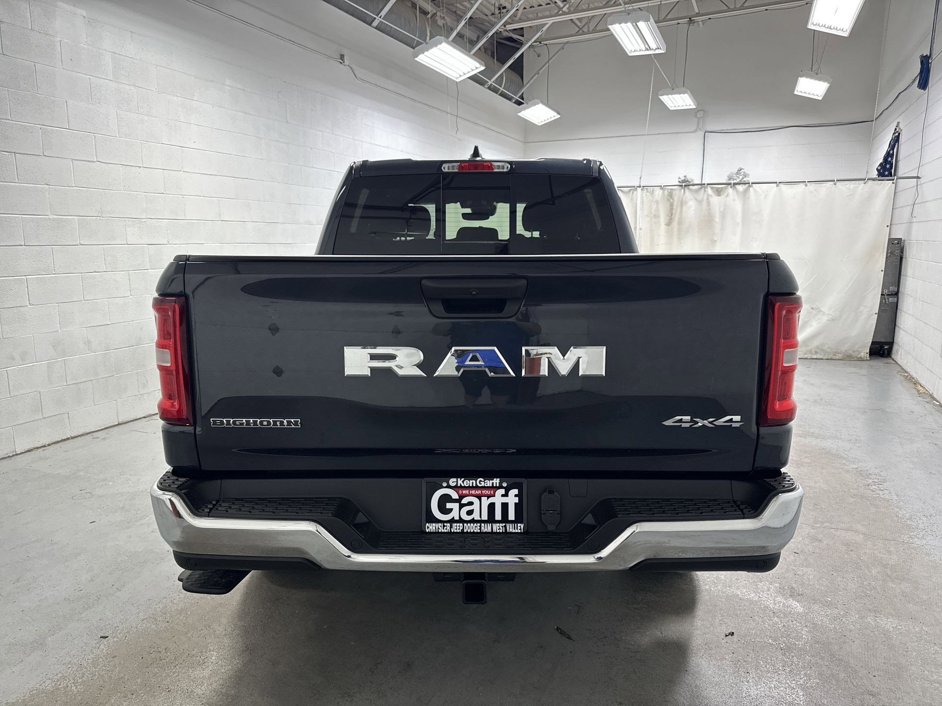 2025 Ram 1500 Big Horn photo 3