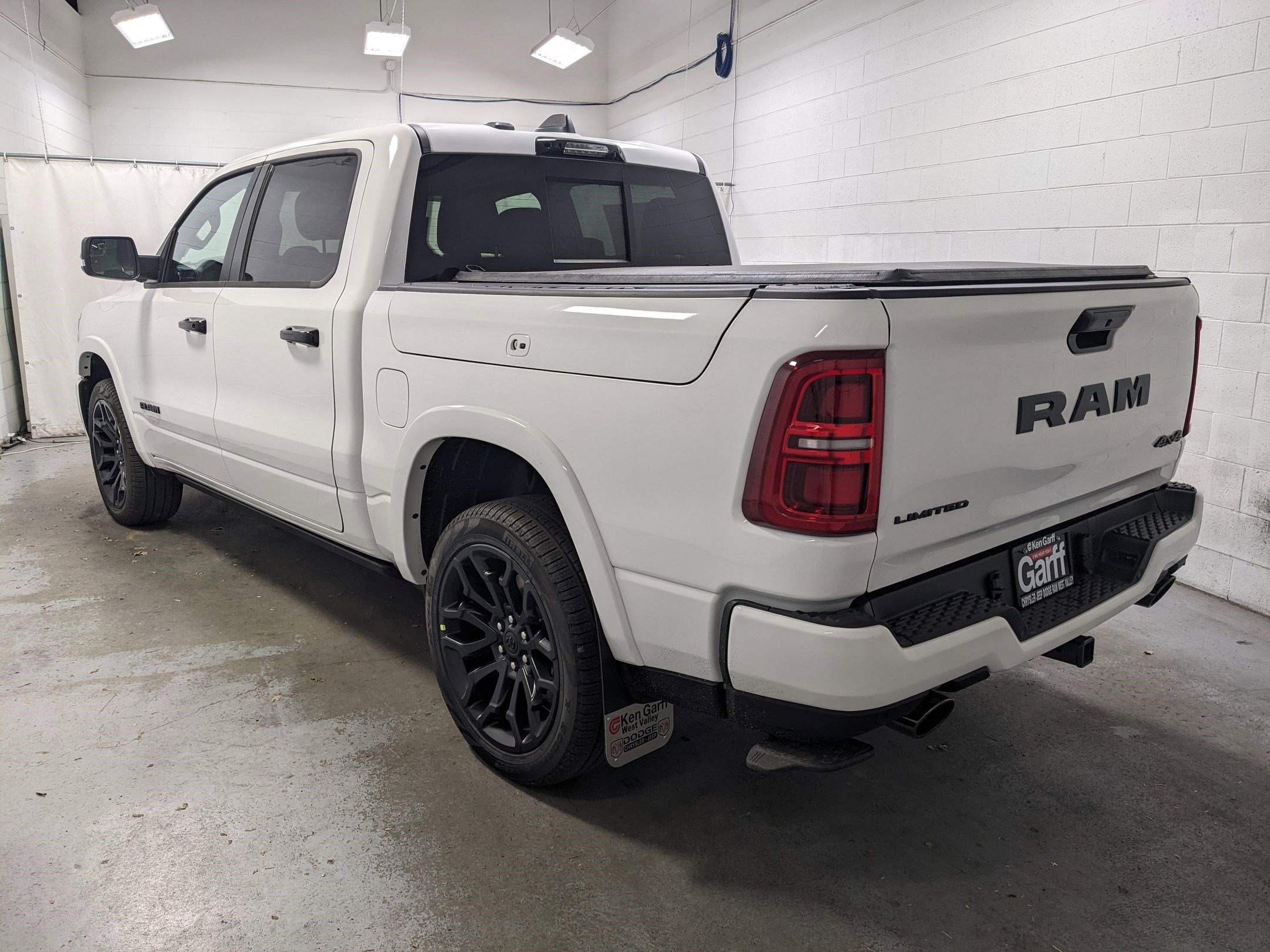 2025 Ram 1500 Limited photo 4