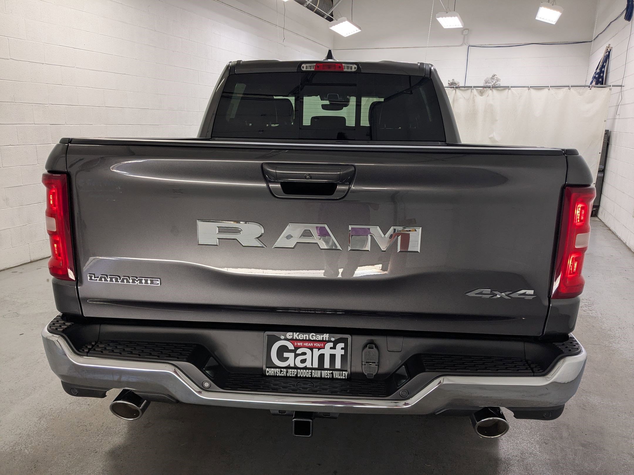 2026 Ram 1500 Laramie photo 4