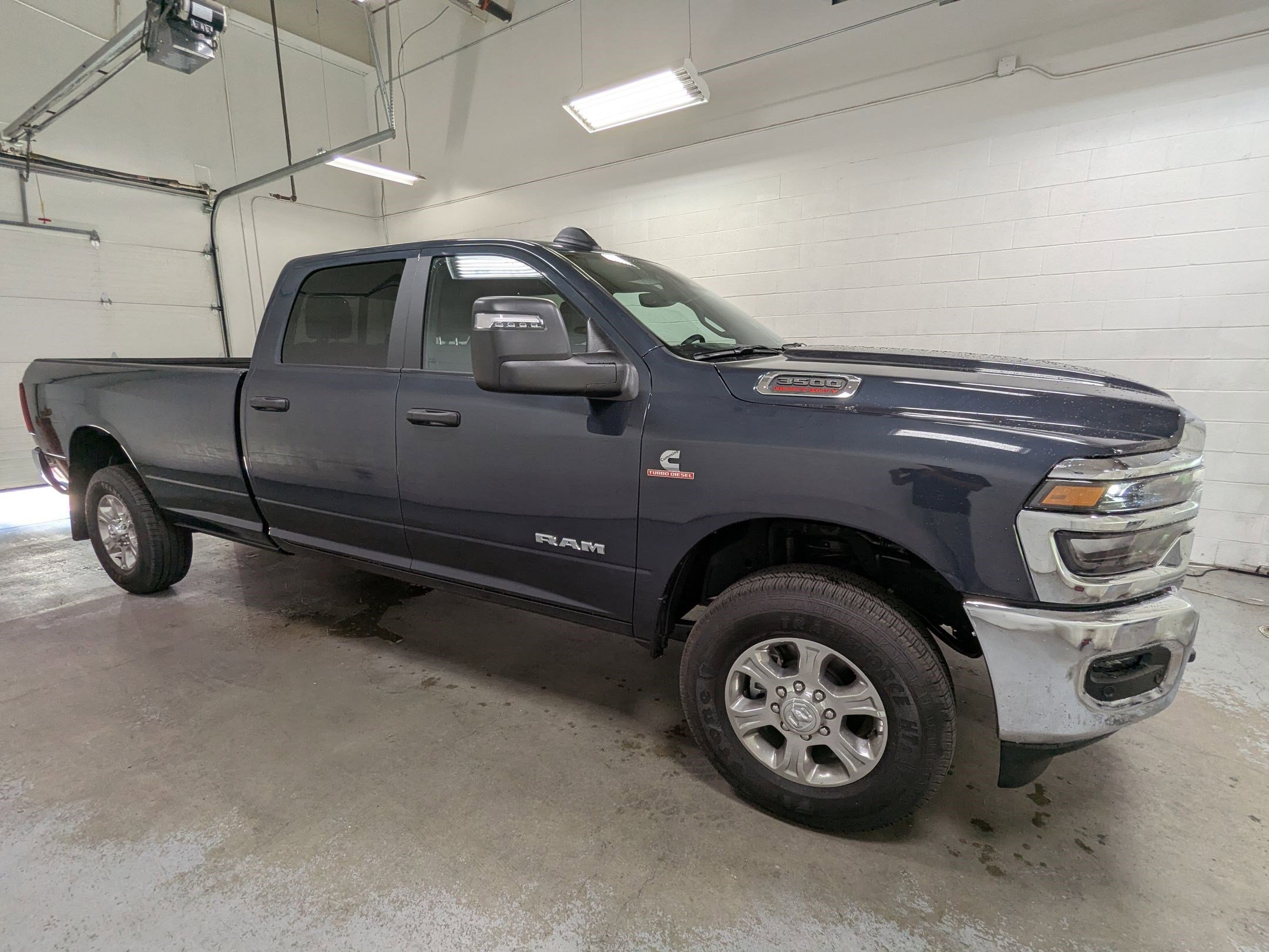 2025 Ram 3500 Big Horn photo 2