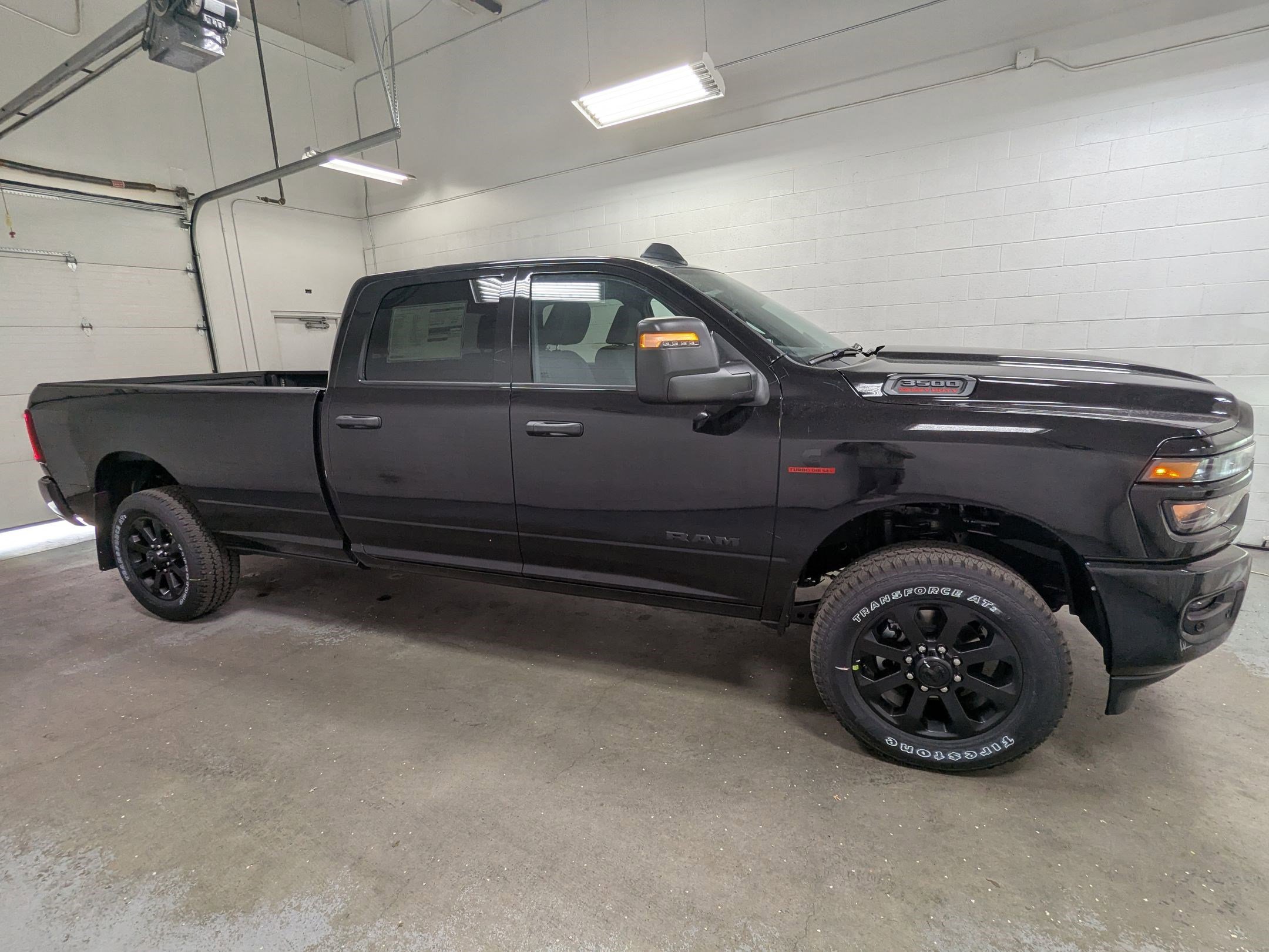 2025 Ram 3500 Big Horn photo 2