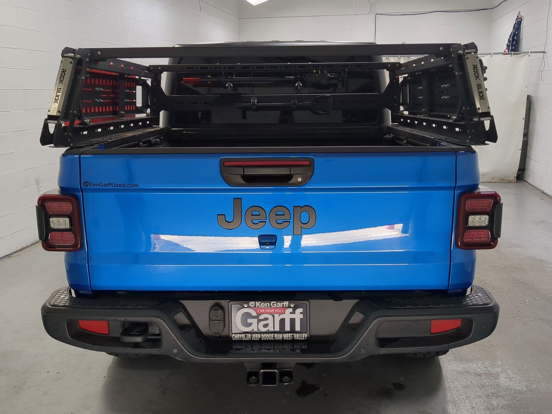 2024 Jeep Gladiator Sport S photo 4