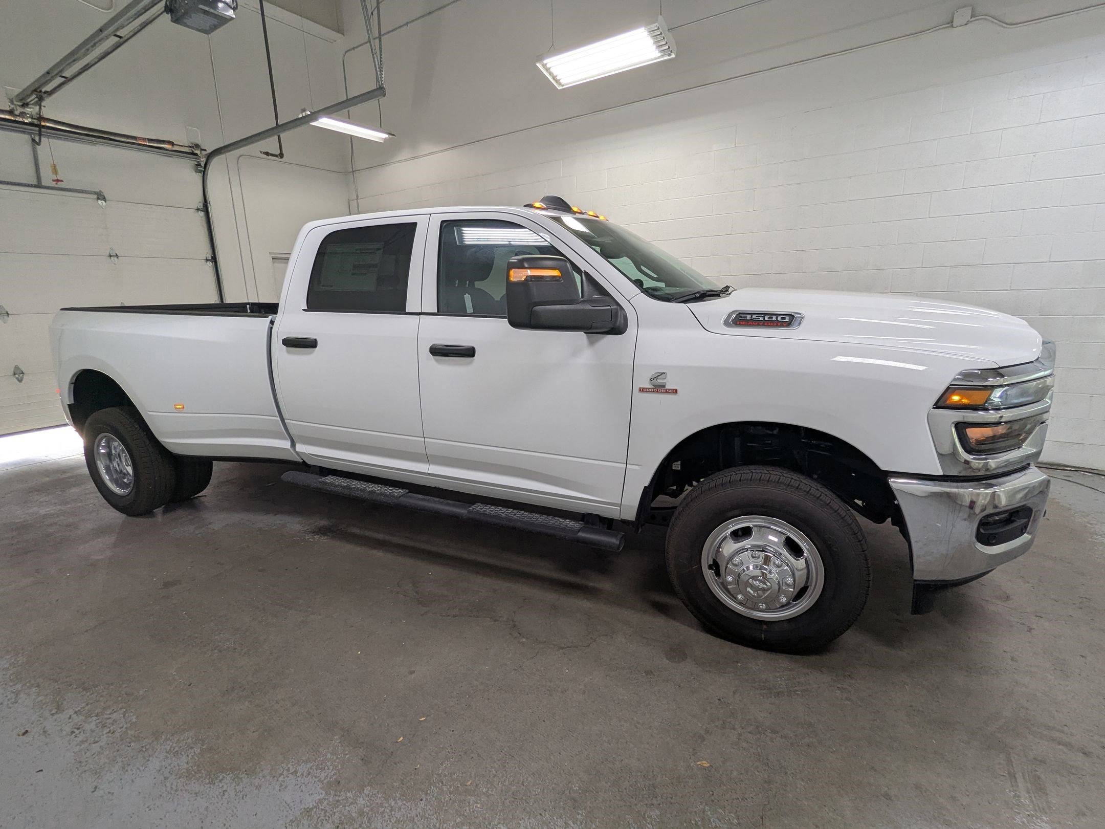 2026 Ram 3500 Tradesman photo 2