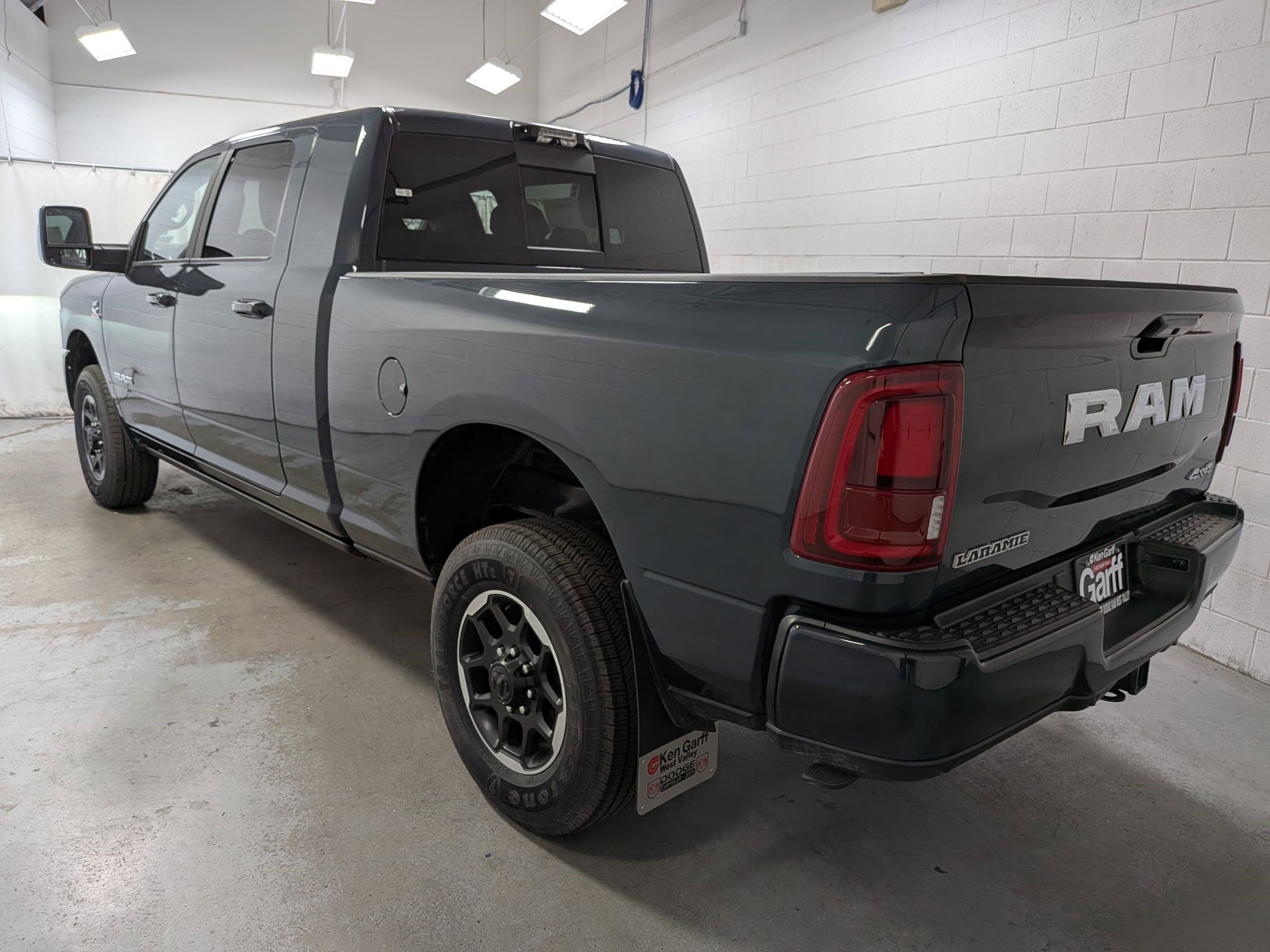 2025 Ram 2500 Laramie photo 4