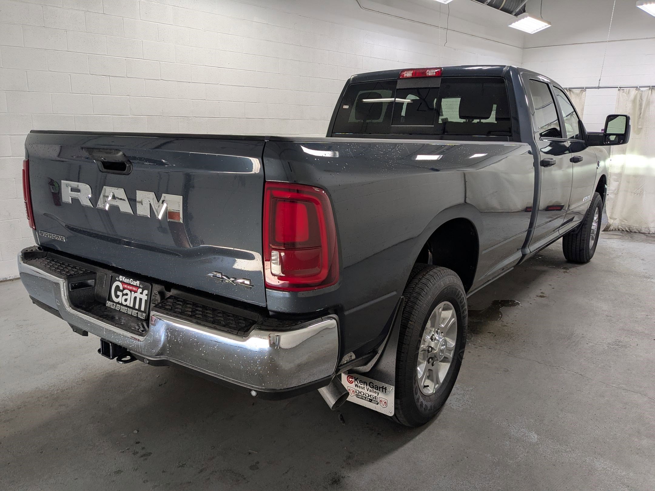 2025 Ram 3500 Big Horn photo 3