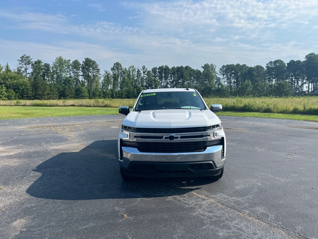 Used 2022 Chevrolet Silverado 1500 Limited LT with VIN 1GCUYDET3NZ200734 for sale in Kenly, NC