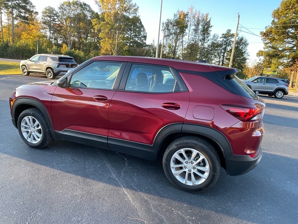 Used 2024 Chevrolet Trailblazer LS LS SUV