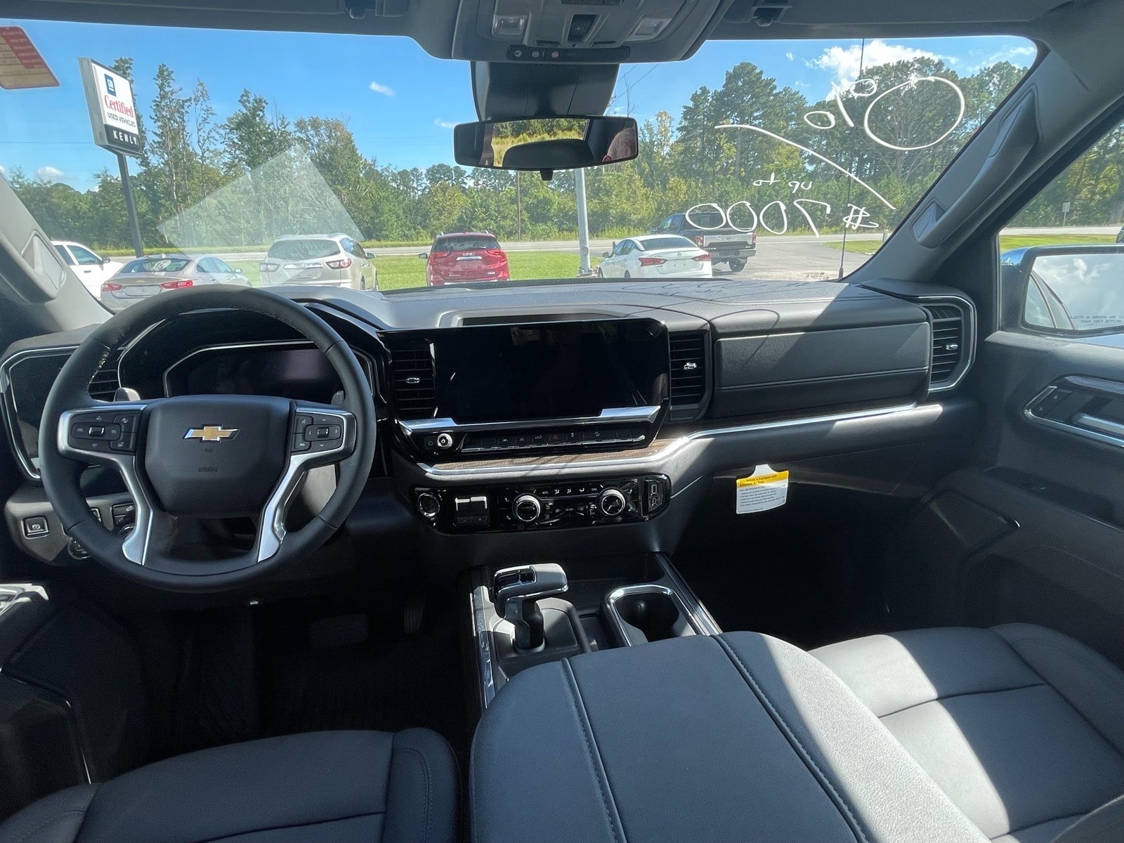 2026 Chevrolet Silverado 1500 LT - Photo 8