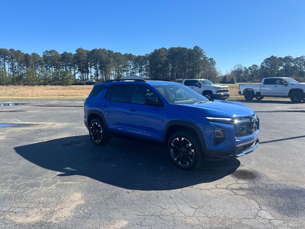 2025 Chevrolet Equinox RS photo 3