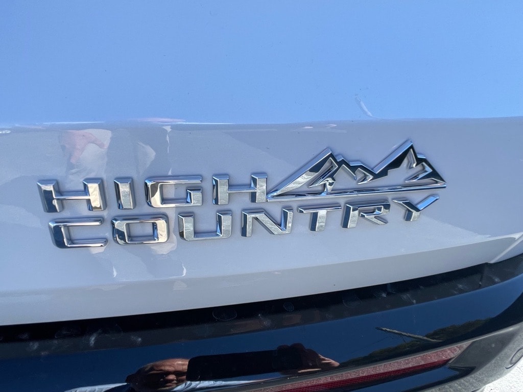 New 2026 Chevrolet Traverse High Country SUV