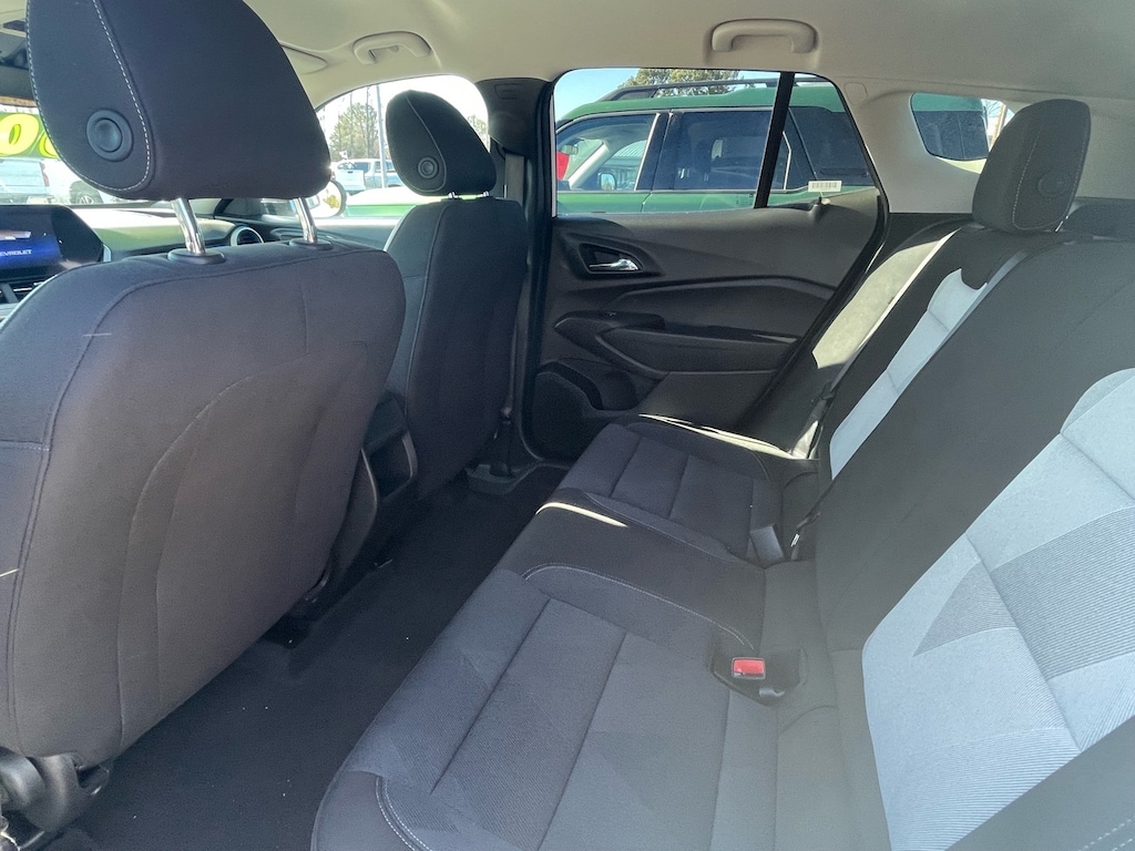 Used 2025 Chevrolet Trax LS LS Crossover