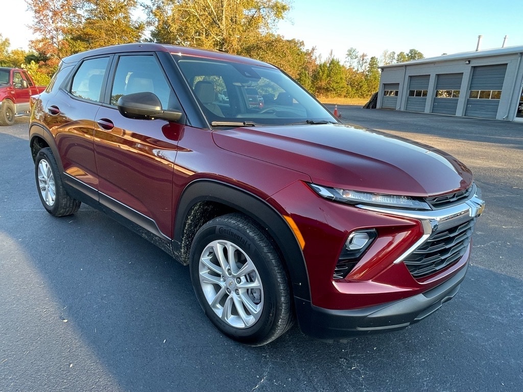 Used 2024 Chevrolet Trailblazer LS LS SUV