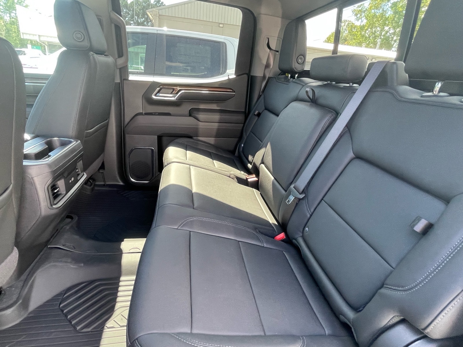 2026 Chevrolet Silverado 1500 LT - Photo 7