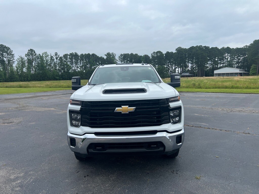 2025 Chevrolet Silverado 3500HD Work Truck photo 3
