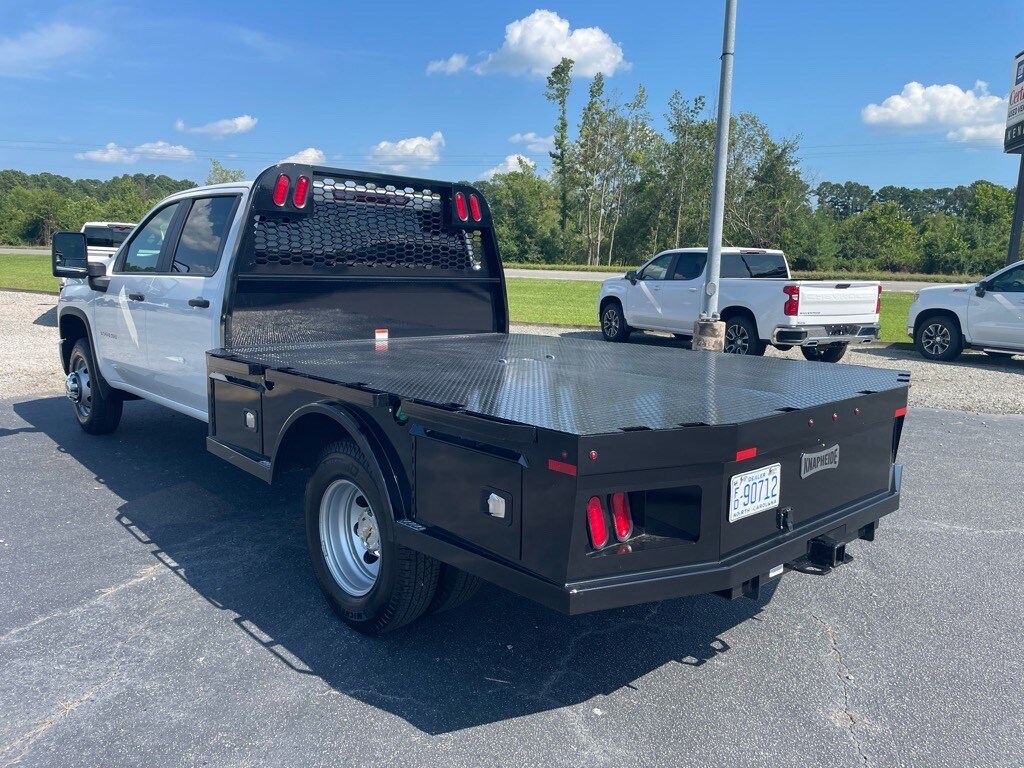 2025 Chevrolet Silverado 3500HD Work Truck photo 3