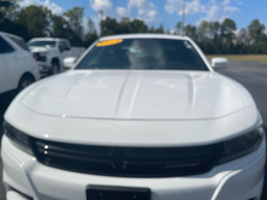 2022 Dodge Charger SXT photo 2