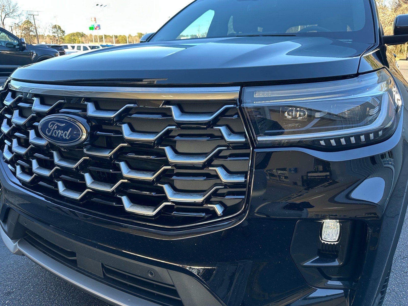 2025 Ford Explorer Platinum 4WD (PL535)'s photo