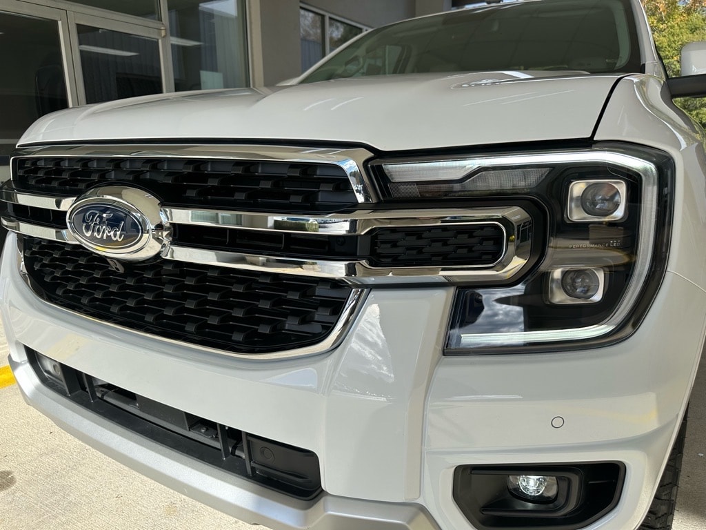 2025 Ford Ranger Lariat's photo